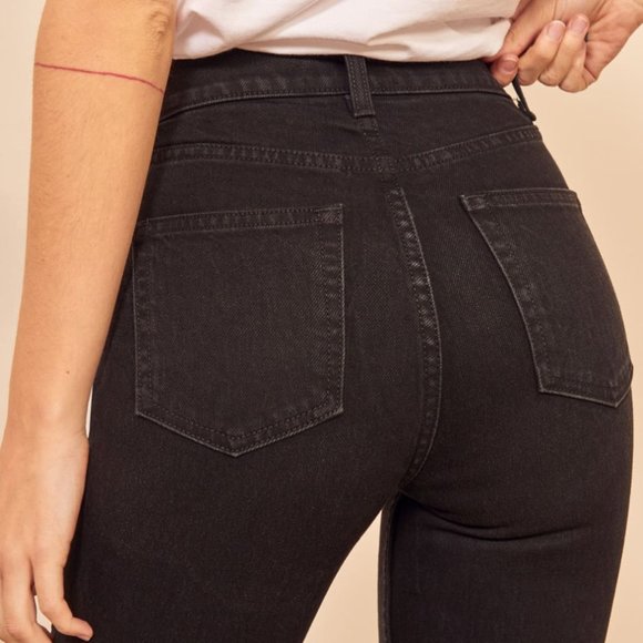 Reformation Liza High Straight Crop jean in black - Picture 4 of 7